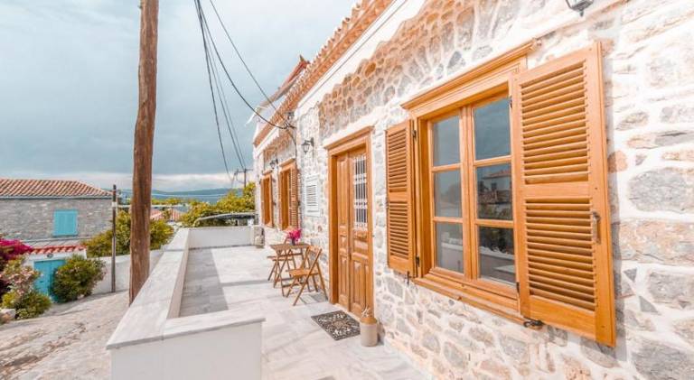 House with BBQ, terrace & garden — photo 4