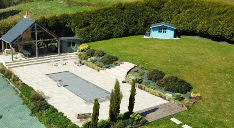House with terrace, yard & private pool — photo 4