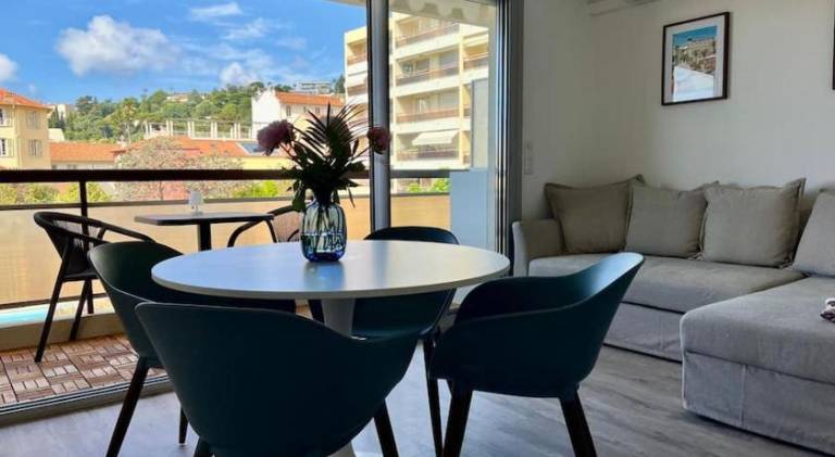 Nice apartment with pool | Next to the beach | Dogs allowed in Beaulieu-sur-Mer