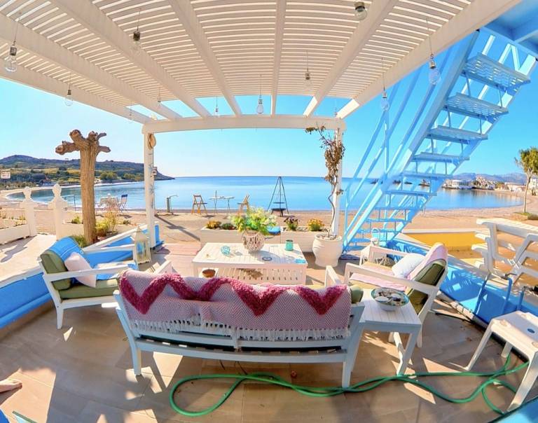 Apartament Charaki