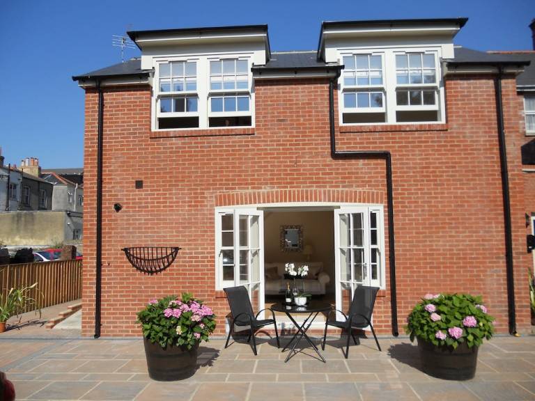 House  Seaview