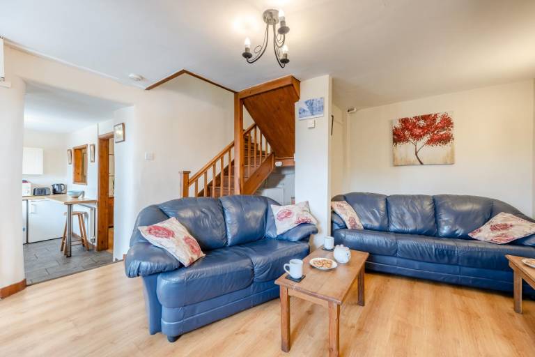 Cottage with 3 rooms for 6 persons — photo 4