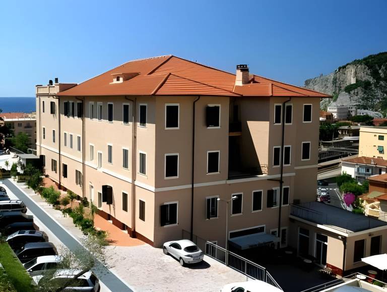 Hotel Bello by Ostello Bello in Finale Ligure