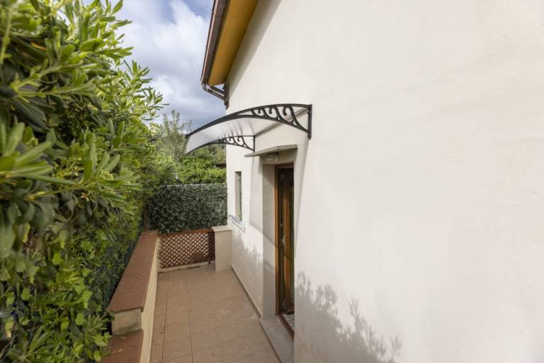 Holiday apartment with 2 rooms for 4 persons — photo 2