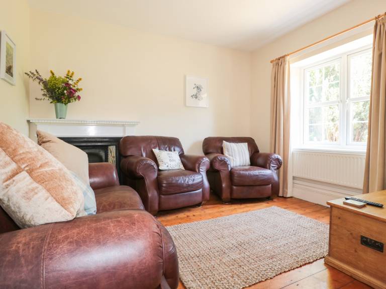 Fully equipped cottage with yard & barbecue | Dogs allowed — photo 4