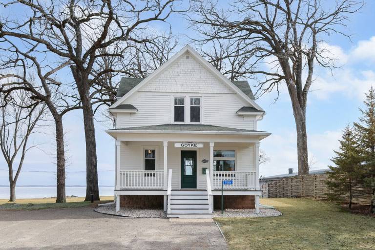 House Oshkosh