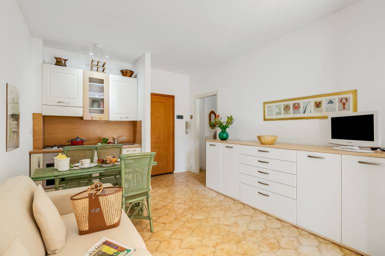 Rental apartment with garden & terrace — photo 3