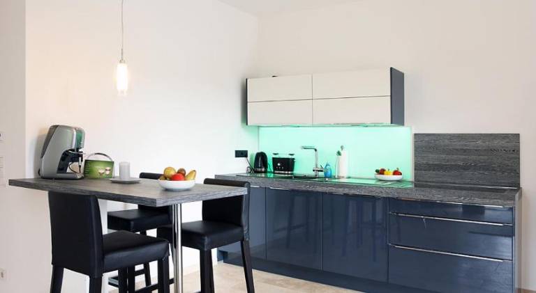 Holiday apartment with terrace & garden — photo 3
