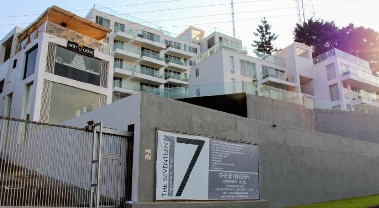 Serviced apartment with patio, sauna & pool | Pets allowed in Kampala