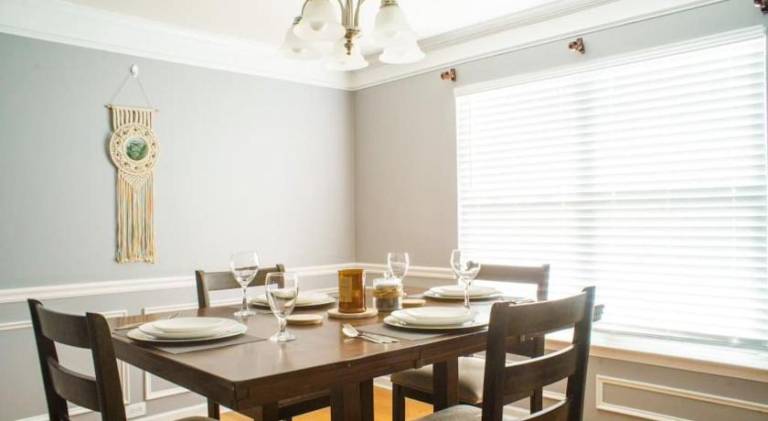Ample vacation home with pool | Pets are welcome in Douglasville, GA
