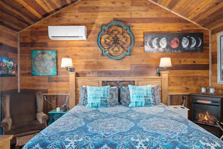 Children-friendly cabin with patio & private pool | Dogs allowed — photo 4
