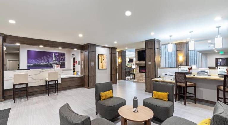 Staybridge Suites IAH Airport East By IHG — photo 2