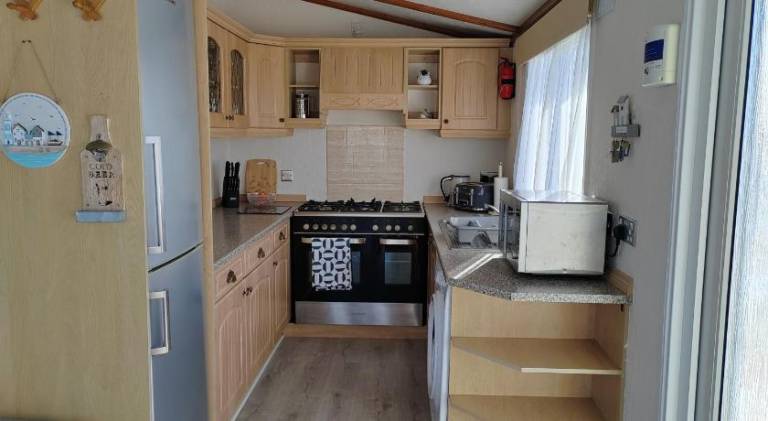 Dog Friendly 8 Berth Lodge, 600 Yard's From The Beach In Hunstanton — photo 3