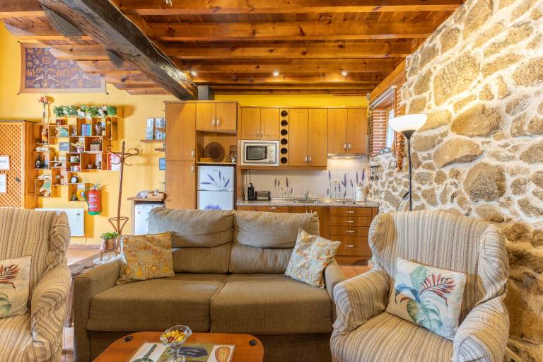 Holiday Home 'El Mirador Del Gato 1' with Mountain View, Shared Pool and Wi-Fi — photo 4