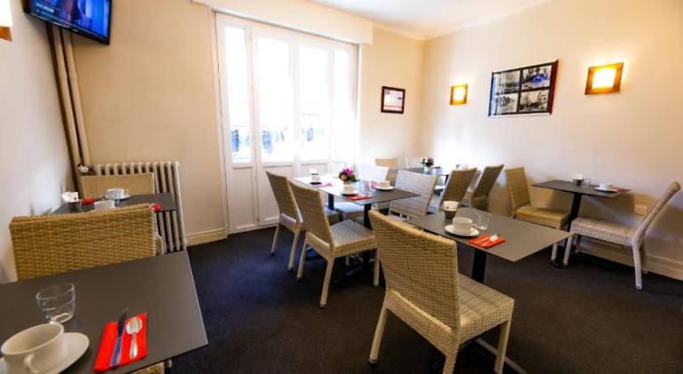 Logis Hotel Du Chateau — photo 2