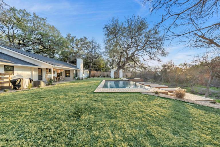 Child-friendly house with private pool, garden & BBQ | Pets allowed — photo 3