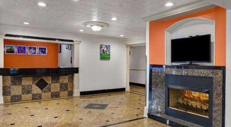 Motel 6 Norcross, GA — photo 2