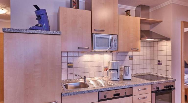 Holiday apartment with patio — photo 5