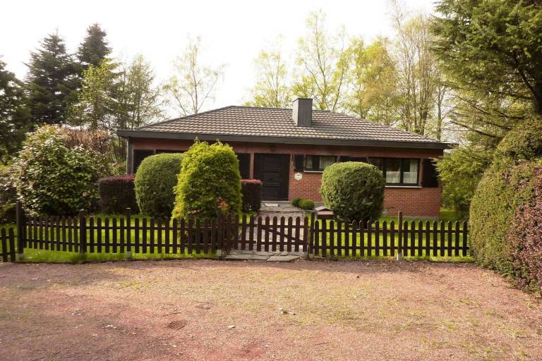 Vacation home with yard & grill | Nature view — photo 4