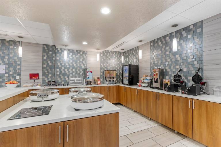 Executive Residency by Best Western Waterloo & Cedar Falls — photo 5