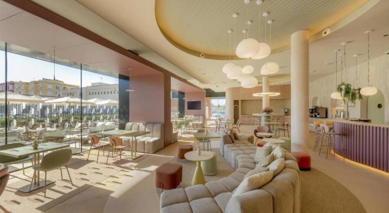 Hampton by Hilton Alicante Airport — photo 2