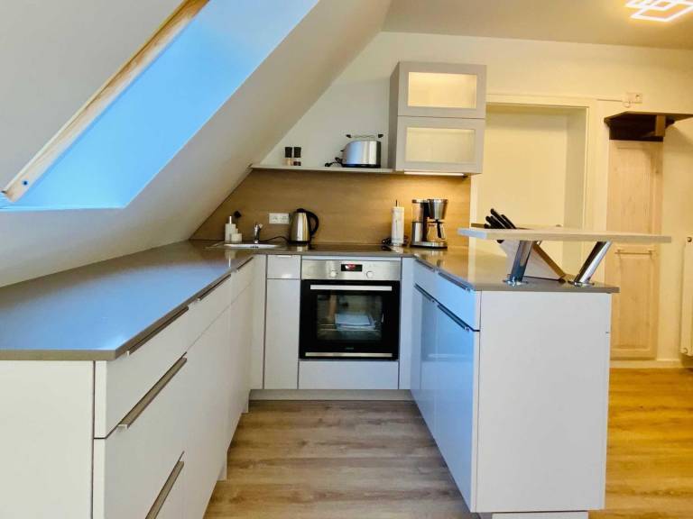 52 m² Fewo für 3 Personen mit Balkon, Parkplatz & Hund erlaubt – Haus Diana — photo 4