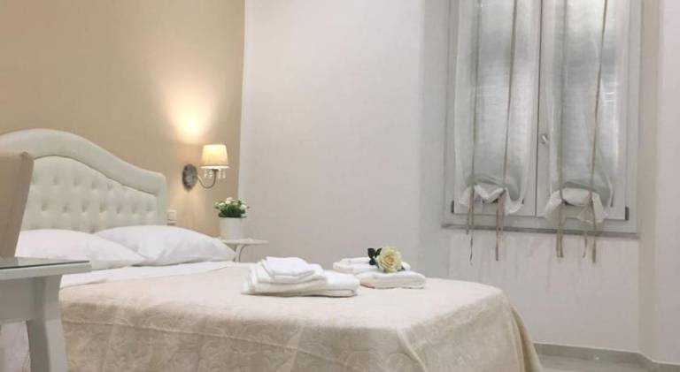 Rental apartment with 2 rooms for 6 persons in La Spezia