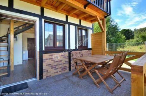 Holiday apartment with BBQ, terrace & garden — photo 5