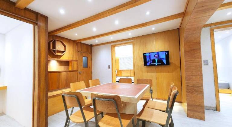 Hongdae 5min, Spacious 4BR 3BA Home — photo 5