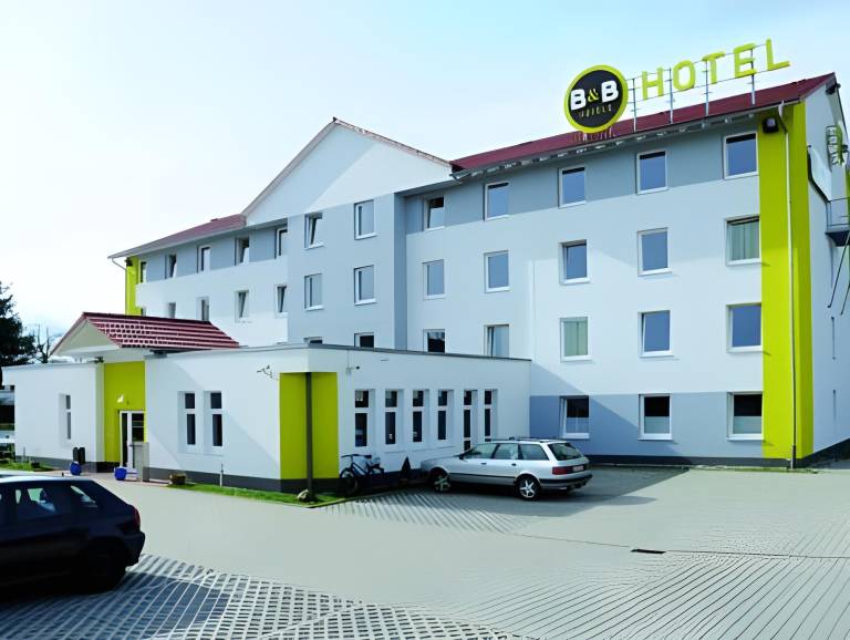 B&B Hotel Freiburg-Nord in Weingarten