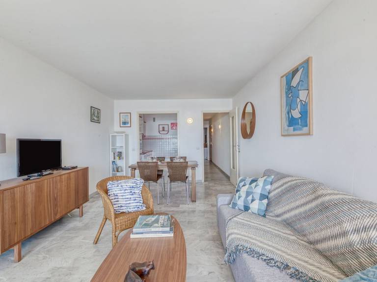Fully equipped apartment with terrace | Sea view | Next to the beach | Pets are welcome — photo 3