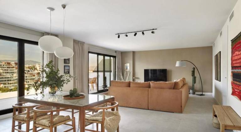 Spacious apartment with pool | Pets allowed — photo 2