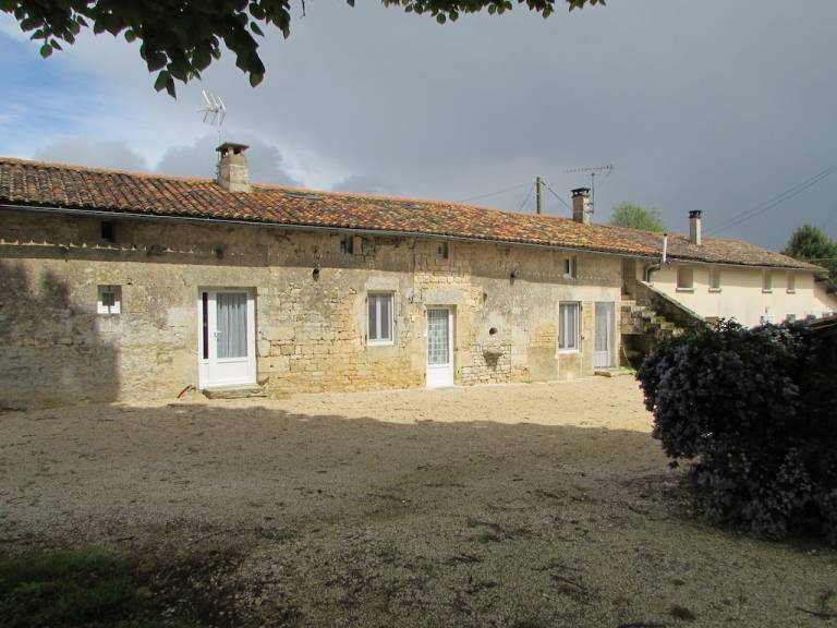 Maison de vacances Lezay