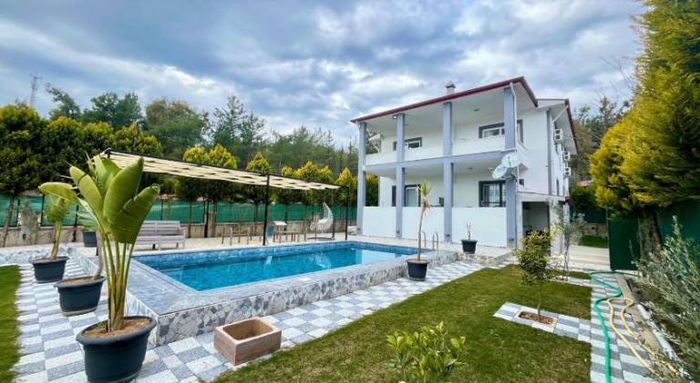 Villa with private pool, terrace & grill | Good for workation in Mugla
