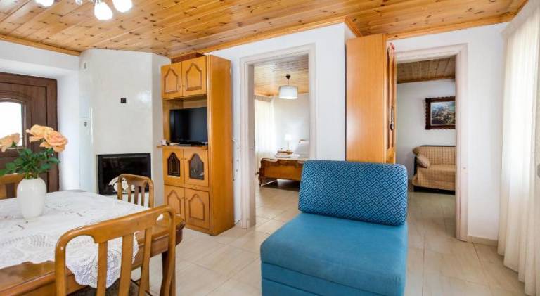 Beautiful apartment with patio, BBQ & yard | Good for workation | Pets allowed — photo 2