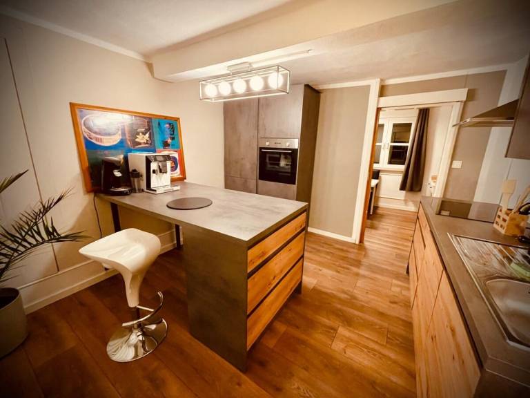 Big vacation home | Pet-friendly — photo 2