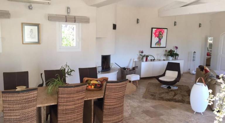 Propriete: 300 M² (25 M² d'annexe / Pool House) sur 5 ha boise a 10' d'Aix en Provence — photo 4