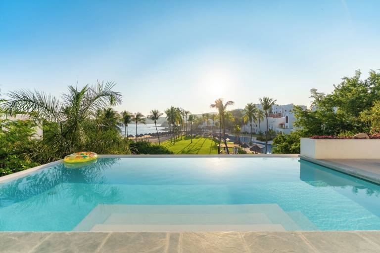 Villa with patio, BBQ & private pool | Nature view | Next to the beach