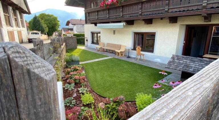 Rental apartment with yard & terrace | Pet-friendly — photo 5