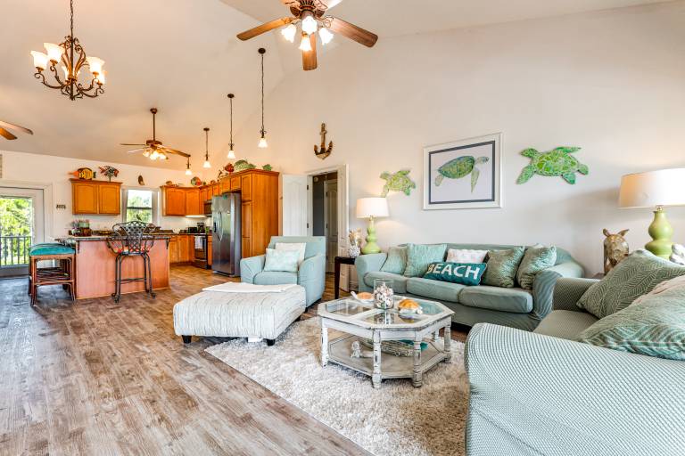 Walk to Beach: Peaceful Home in Gulf Shores! — photo 4