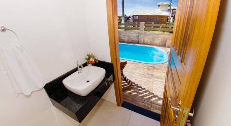 Charming rental apartment with pool | Pet-friendly — photo 2