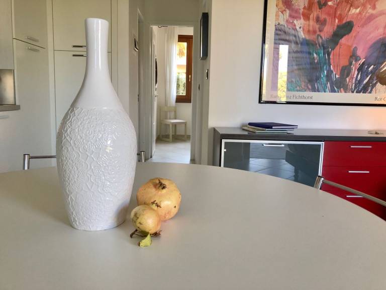 Holiday apartment with barbeque, terrace & pool — photo 5