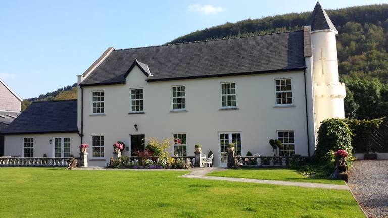 Bed & Breakfast Llanllawddog