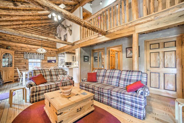 Pet-Friendly New York Cabin w/ Hot Tub & Game Room — photo 4