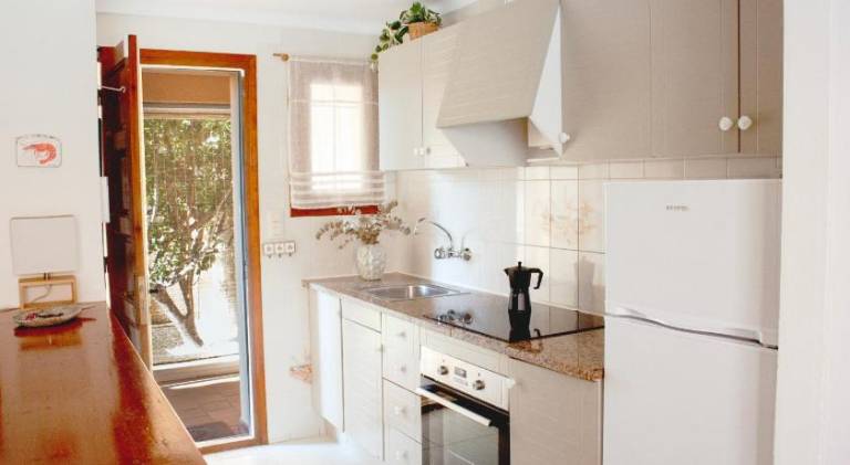 Pleasant house with grill, pool & garden | Pets are welcome — photo 3