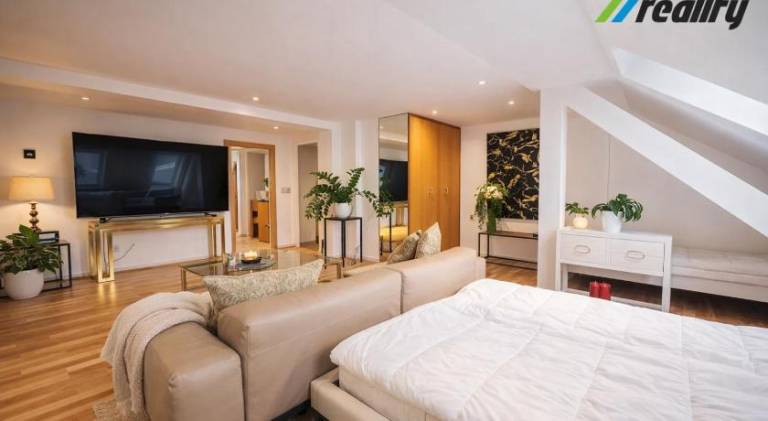 Luxury 130 m Maisonette with Jacuzzi and 3 Terraces — photo 2