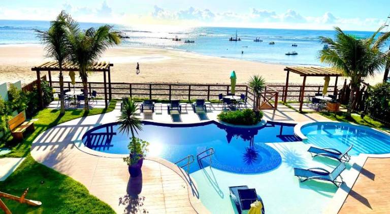 Holiday apartment with pool & hot tub in Ipojuca