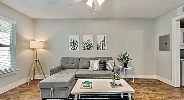 Apartment with 1 room for 1 person — photo 2
