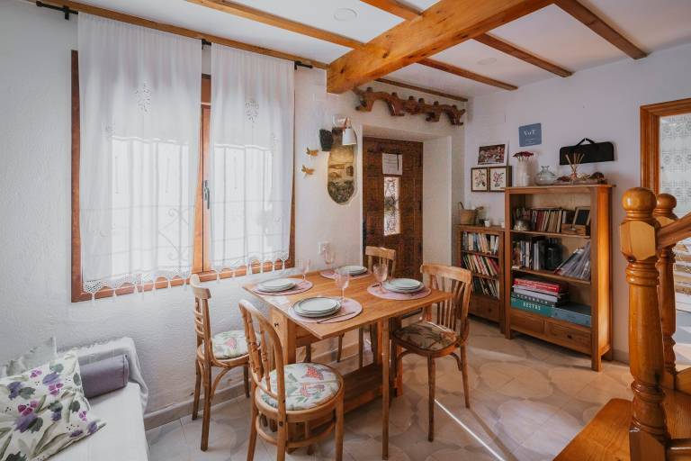 Country Home 'La Casa De Sara ' with Mountain View, Private Terrace and Wi-Fi — photo 4