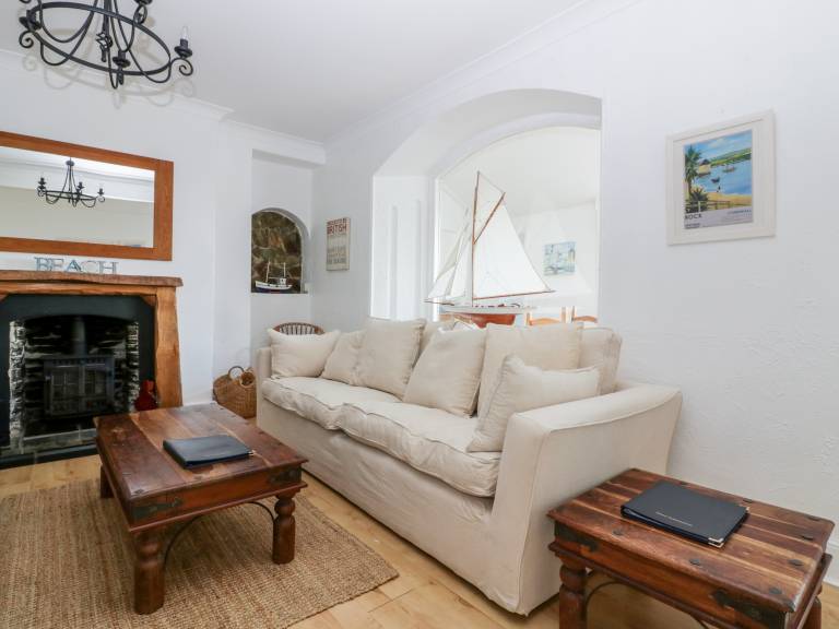 Family-friendly beautiful cottage with jacuzzi | Beach view | Beach nearby | Pets allowed — photo 4